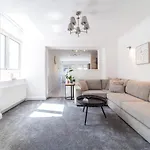 Fantastic 2Br Flat Wpriv Gdn, Crouch End