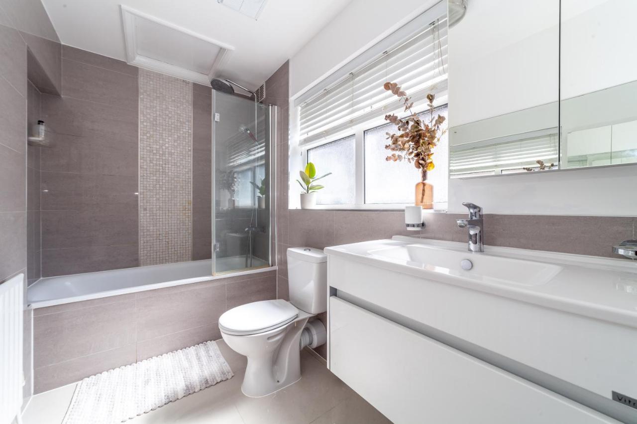 Fantastic 2br Flat Wpriv Gdn, Crouch End *