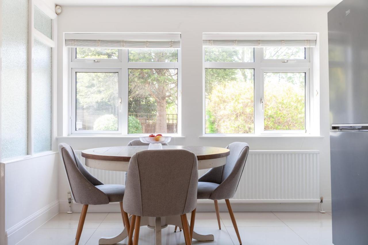 Fantastic 2br Flat Wpriv Gdn, Crouch End Appartamento