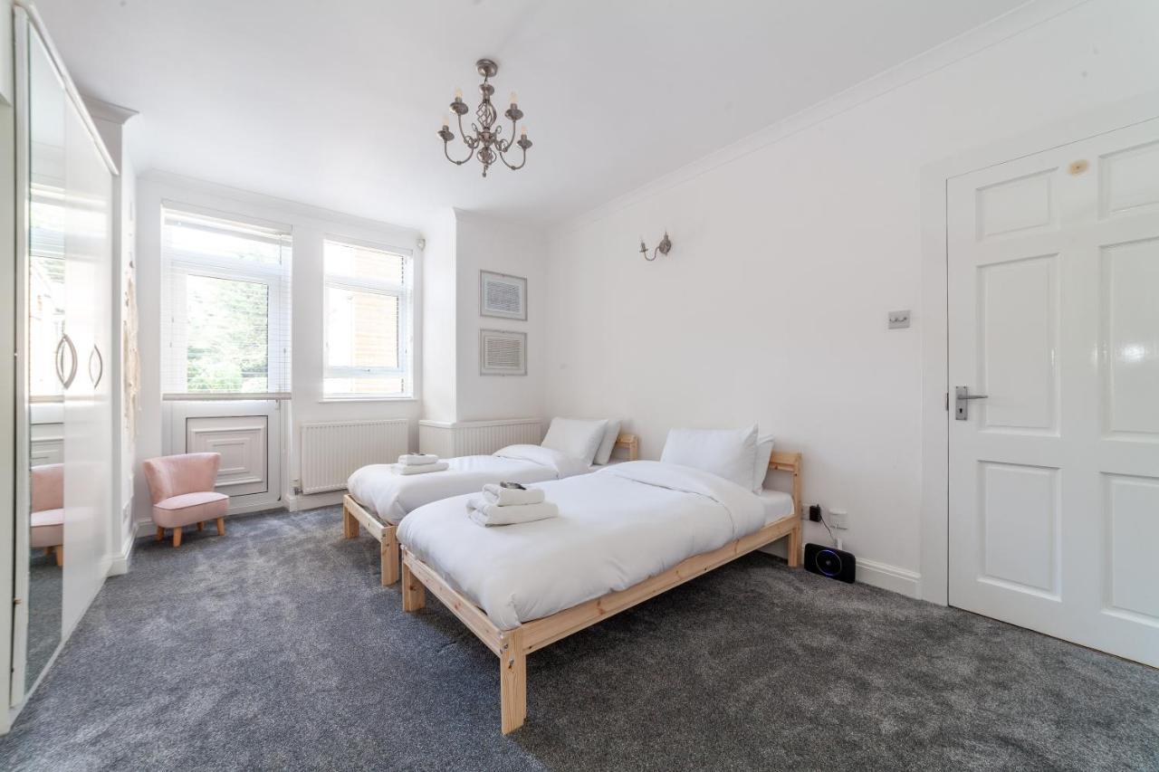 Fantastic 2br Flat Wpriv Gdn, Crouch End Appartamento